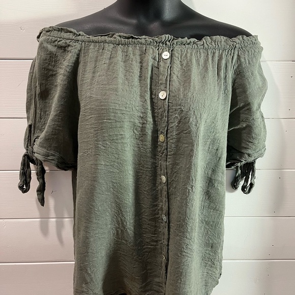 Off-Shoulder Olive Green Buttoned Top – XL (No Brand) - Picture 2 of 6